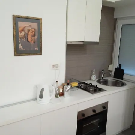 Studio Apartman Poppy By Ambasador Zagreb Exterior photo